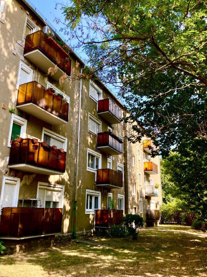 Esther Apartman Tatabánya Esterno foto